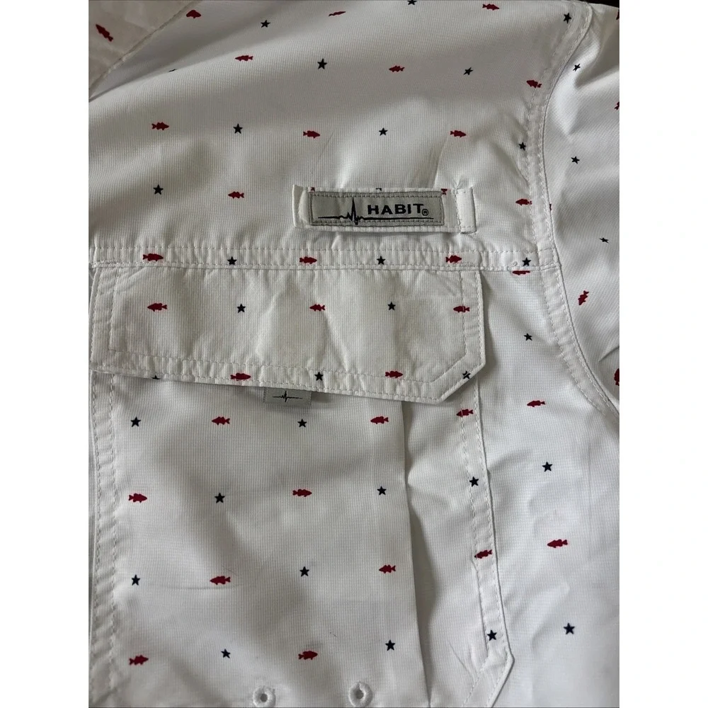 Habit Shirt Mens Large White Red Blue Fish Star Short Sleeve Solar Factor July - Picture 2 of 6